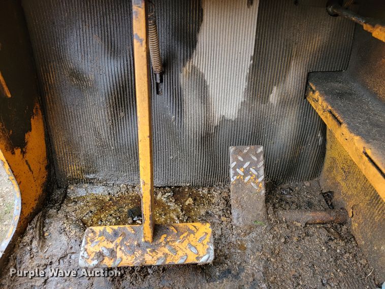 image for item KQ9160 Broderson IC-200-2C  crane