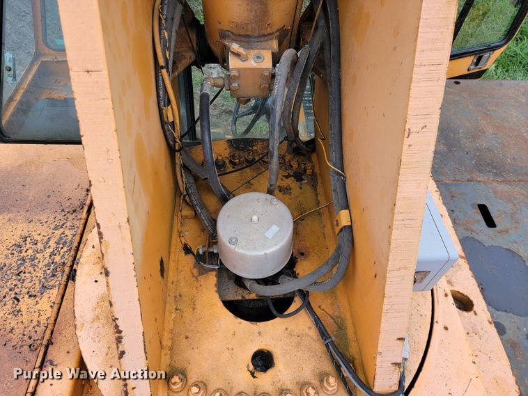 image for item KQ9160 Broderson IC-200-2C  crane