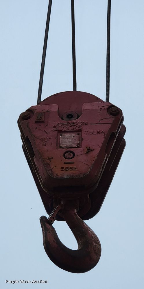 image for item KQ9160 Broderson IC-200-2C  crane