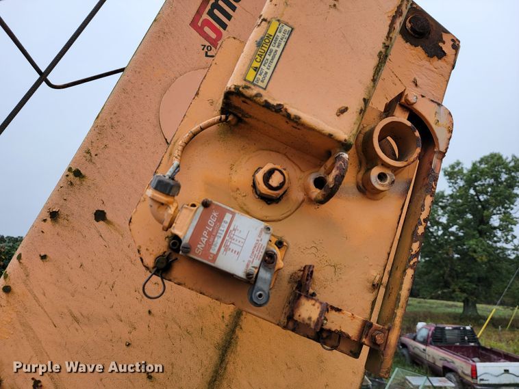 image for item KQ9160 Broderson IC-200-2C  crane