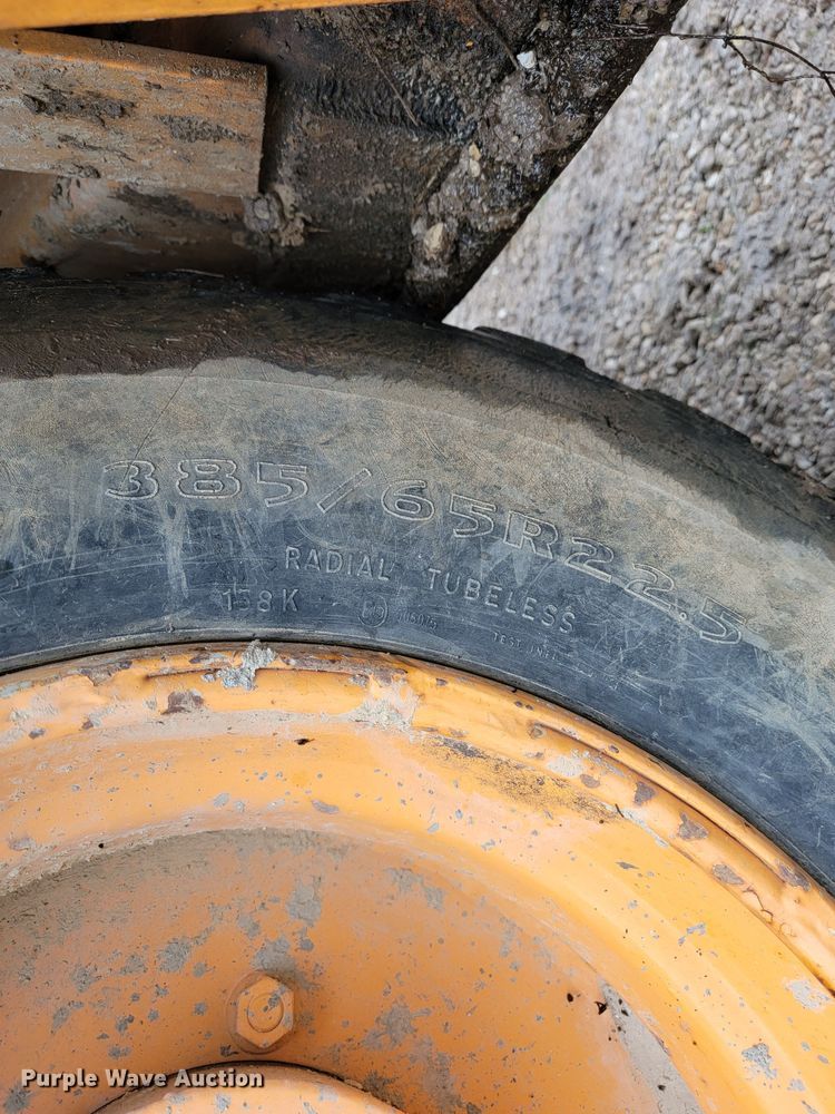 image for item KQ9160 Broderson IC-200-2C  crane