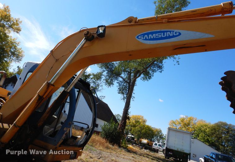 image for item KY9706 1998 Samsung SE130LC-2  excavator