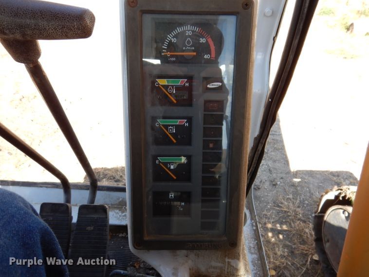 image for item KY9706 1998 Samsung SE130LC-2  excavator