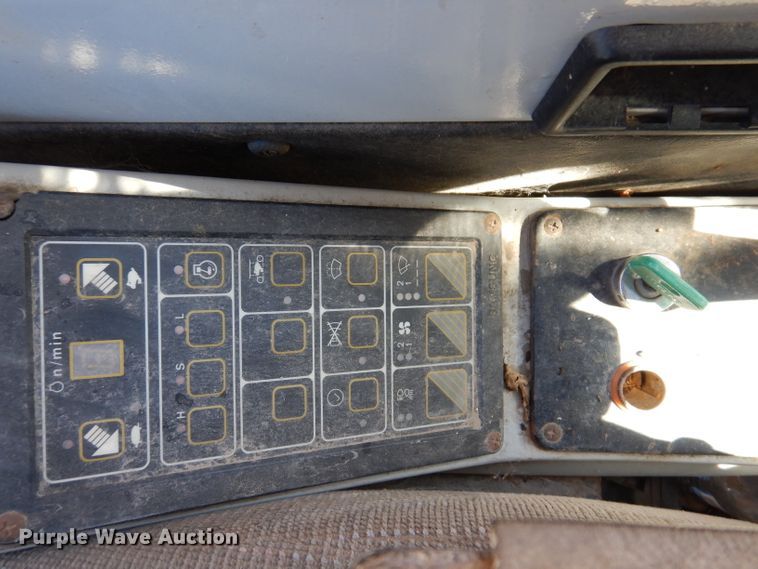 image for item KY9706 1998 Samsung SE130LC-2  excavator