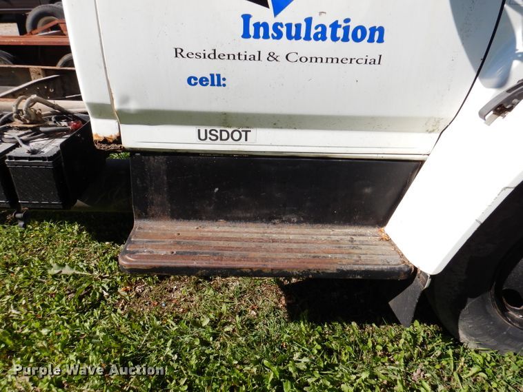 image for item KY9709 1995 Ford F800  truck cab and chassis