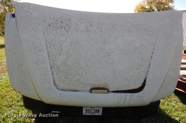 image for item KY9709 1995 Ford F800  truck cab and chassis