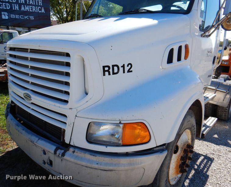 image for item KY9710 2003 Sterling AT9500  semi truck