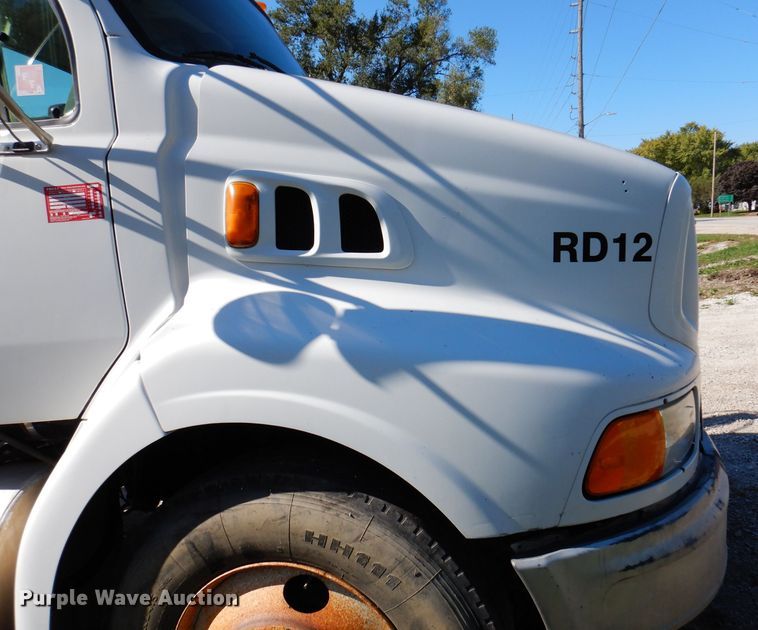 image for item KY9710 2003 Sterling AT9500  semi truck
