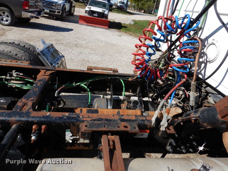 image for item KY9710 2003 Sterling AT9500  semi truck