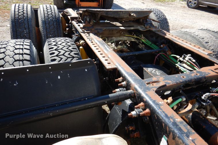 image for item KY9710 2003 Sterling AT9500  semi truck