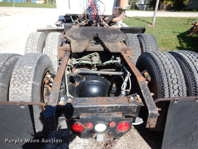 image for item KY9710 2003 Sterling AT9500  semi truck