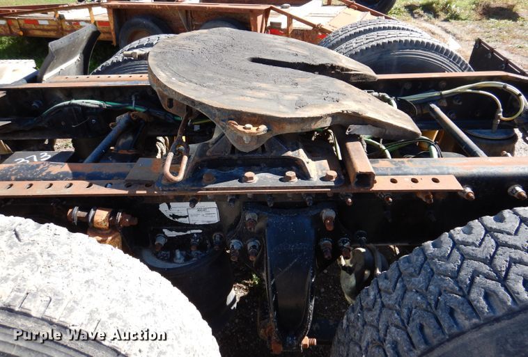 image for item KY9710 2003 Sterling AT9500  semi truck