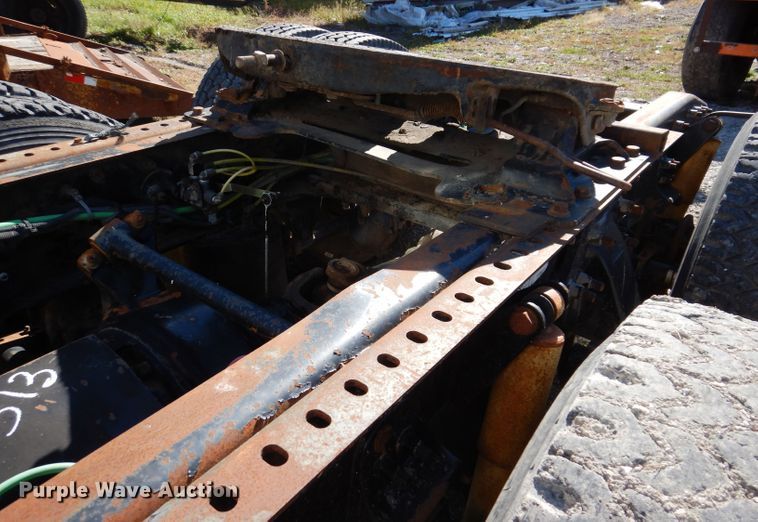 image for item KY9710 2003 Sterling AT9500  semi truck