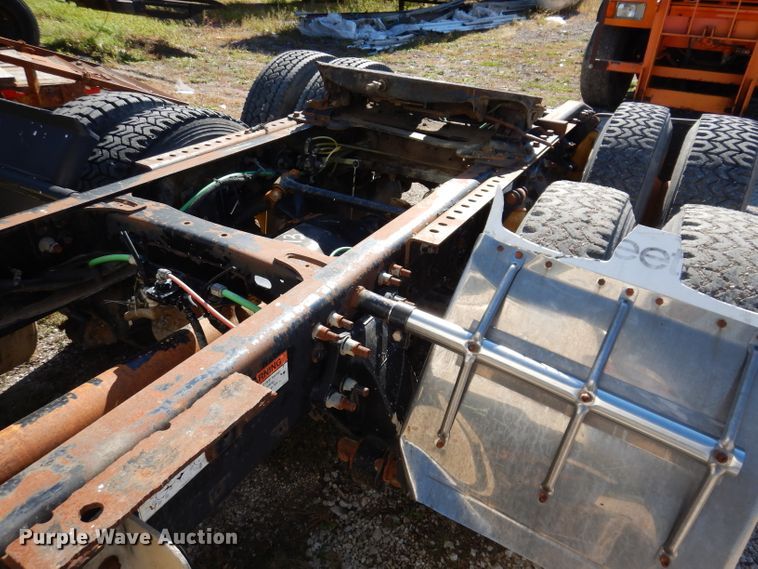 image for item KY9710 2003 Sterling AT9500  semi truck