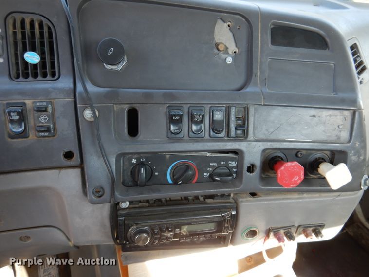 image for item KY9710 2003 Sterling AT9500  semi truck