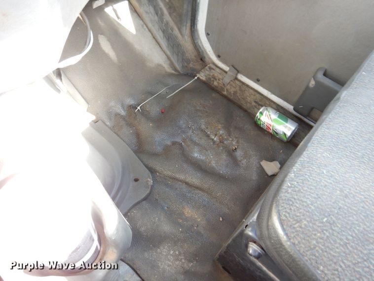 image for item KY9710 2003 Sterling AT9500  semi truck