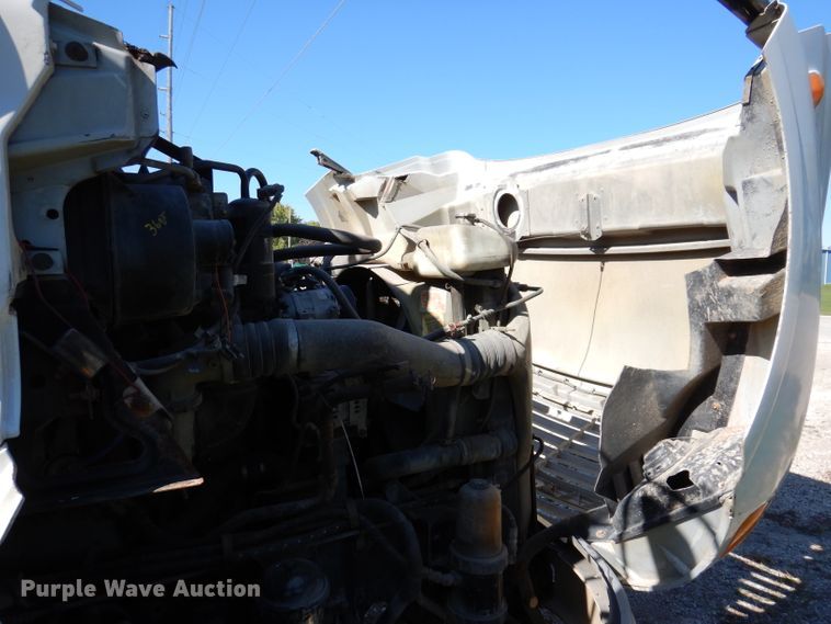 image for item KY9710 2003 Sterling AT9500  semi truck