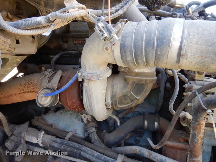 image for item KY9710 2003 Sterling AT9500  semi truck