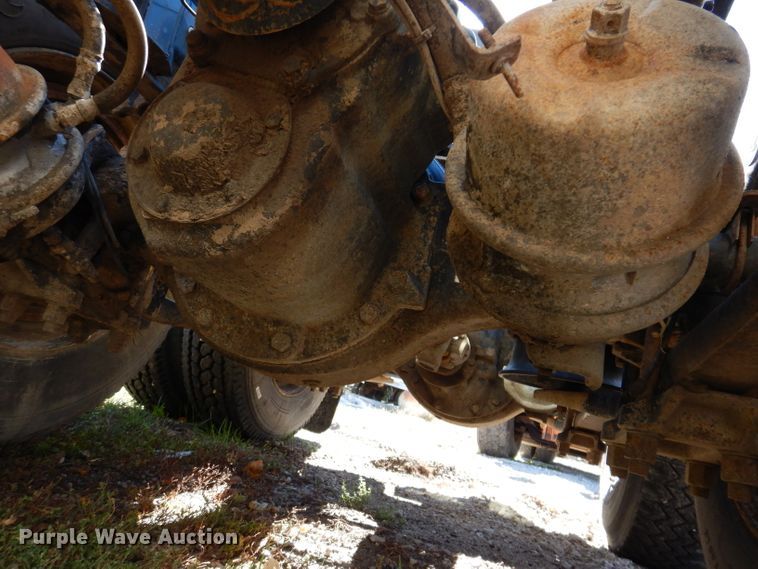 image for item KY9710 2003 Sterling AT9500  semi truck