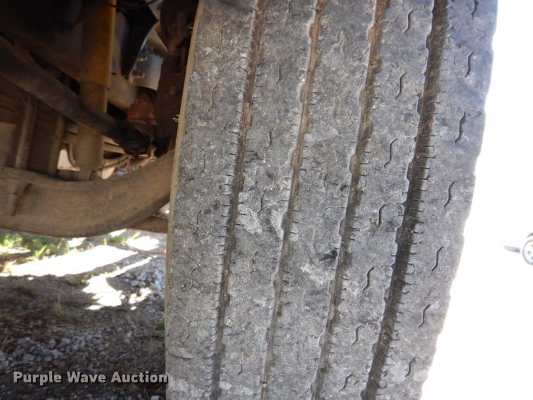 image for item KY9710 2003 Sterling AT9500  semi truck