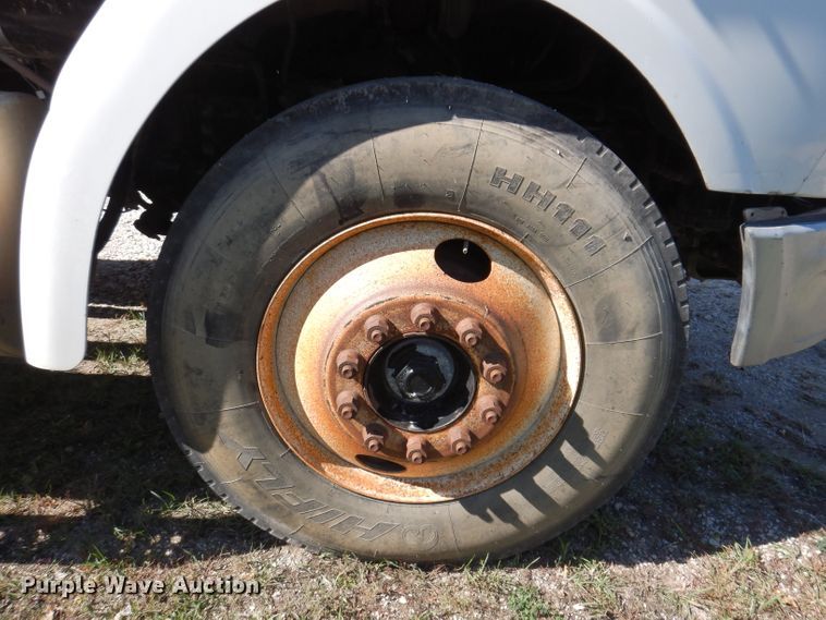 image for item KY9710 2003 Sterling AT9500  semi truck