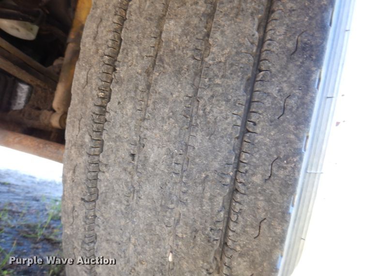 image for item KY9710 2003 Sterling AT9500  semi truck