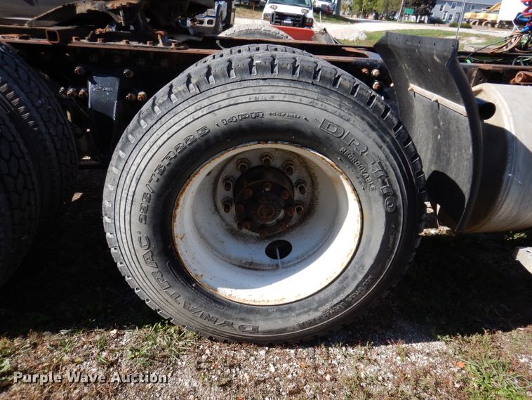 image for item KY9710 2003 Sterling AT9500  semi truck