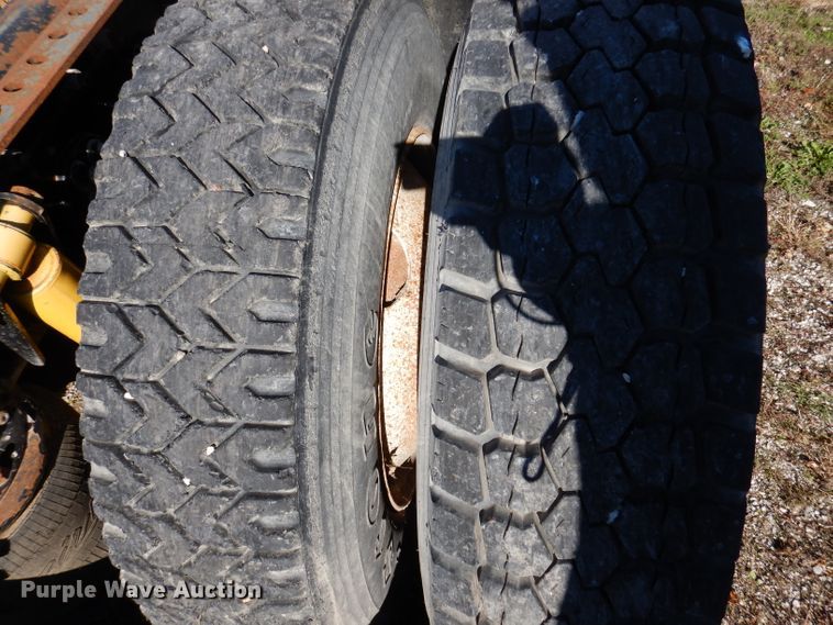 image for item KY9710 2003 Sterling AT9500  semi truck