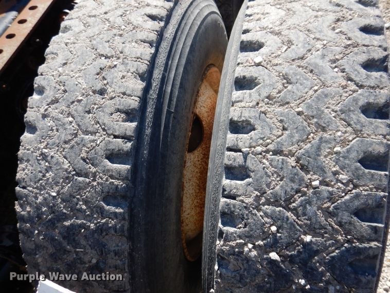 image for item KY9710 2003 Sterling AT9500  semi truck