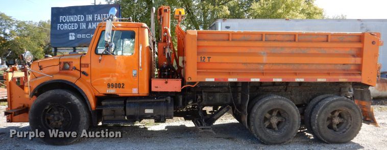 image for item KY9711 1995 International 4900  dump truck