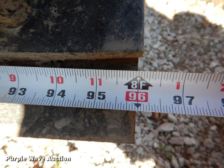 image for item KY9711 1995 International 4900  dump truck