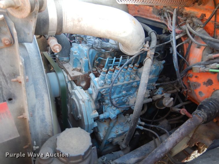 image for item KY9711 1995 International 4900  dump truck