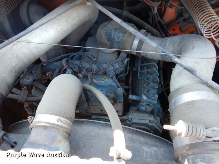 image for item KY9711 1995 International 4900  dump truck