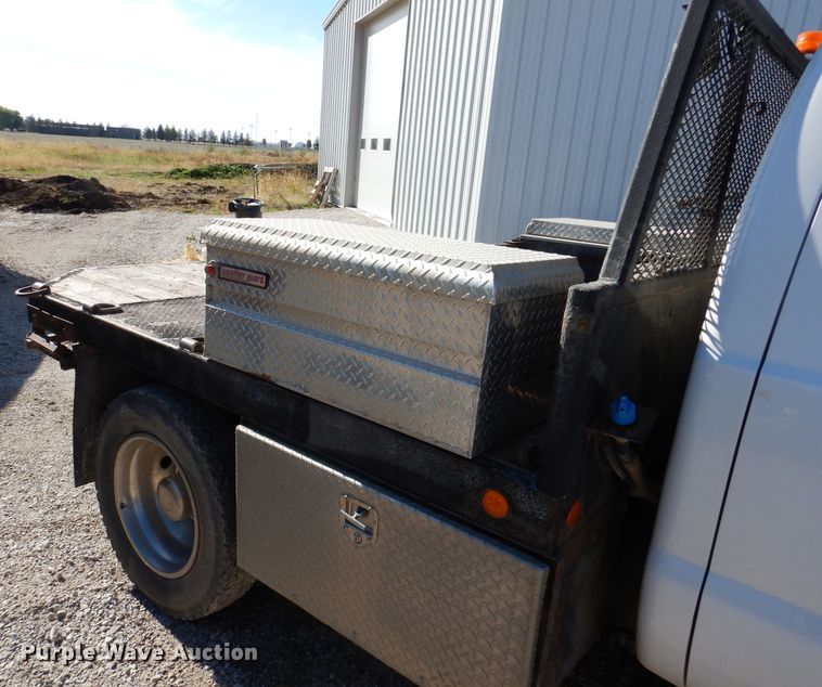 image for item KY9712 2014 Ford F450 Super Duty  flatbed truck