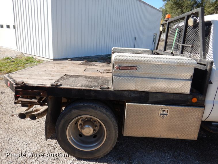 image for item KY9712 2014 Ford F450 Super Duty  flatbed truck