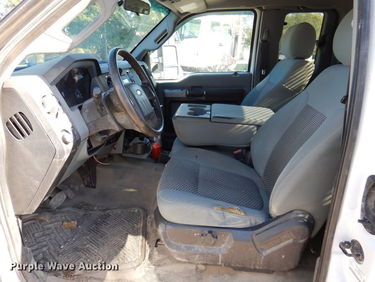 image for item KY9712 2014 Ford F450 Super Duty  flatbed truck