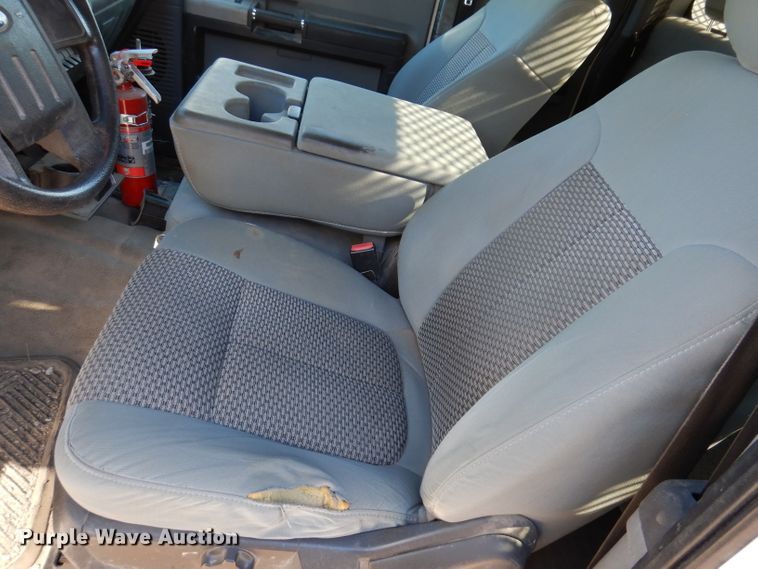 image for item KY9712 2014 Ford F450 Super Duty  flatbed truck