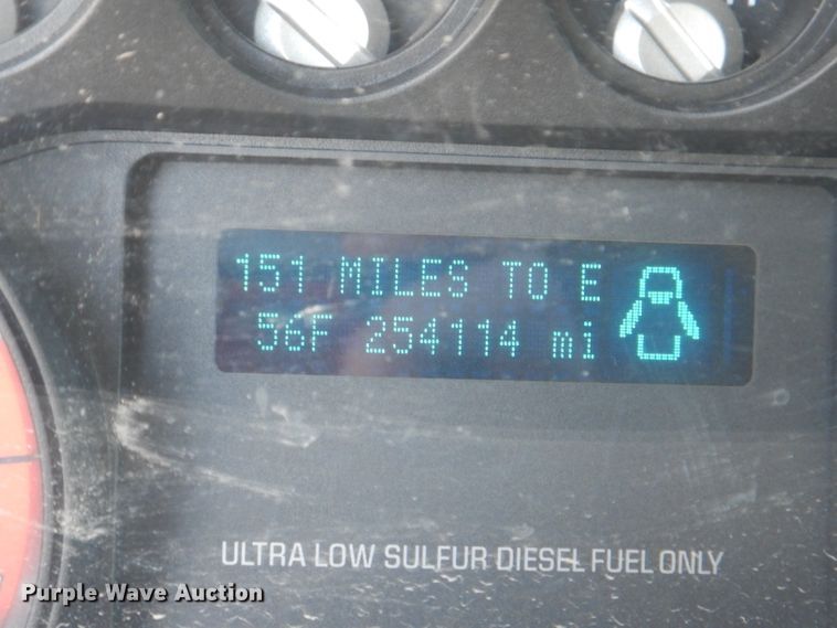 image for item KY9712 2014 Ford F450 Super Duty  flatbed truck