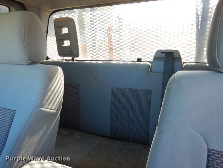 image for item KY9712 2014 Ford F450 Super Duty  flatbed truck