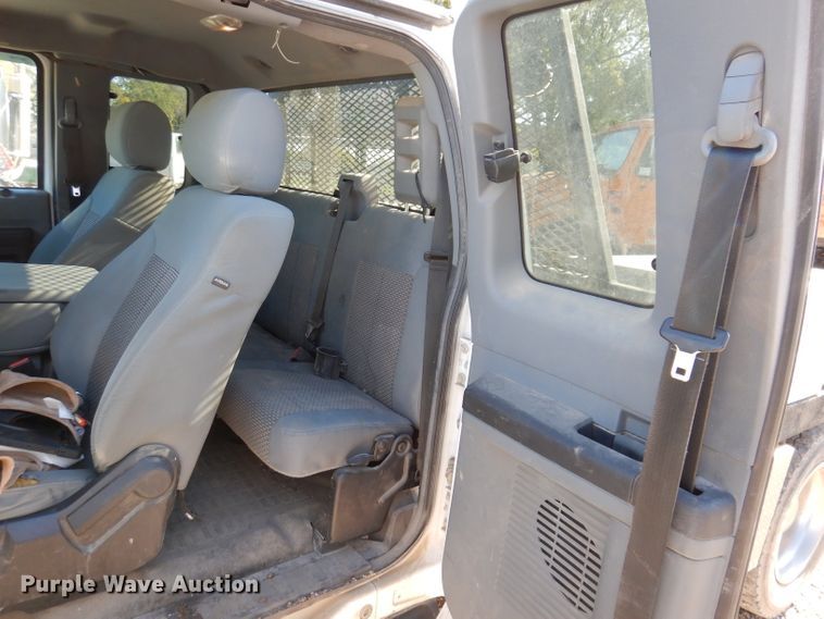 image for item KY9712 2014 Ford F450 Super Duty  flatbed truck