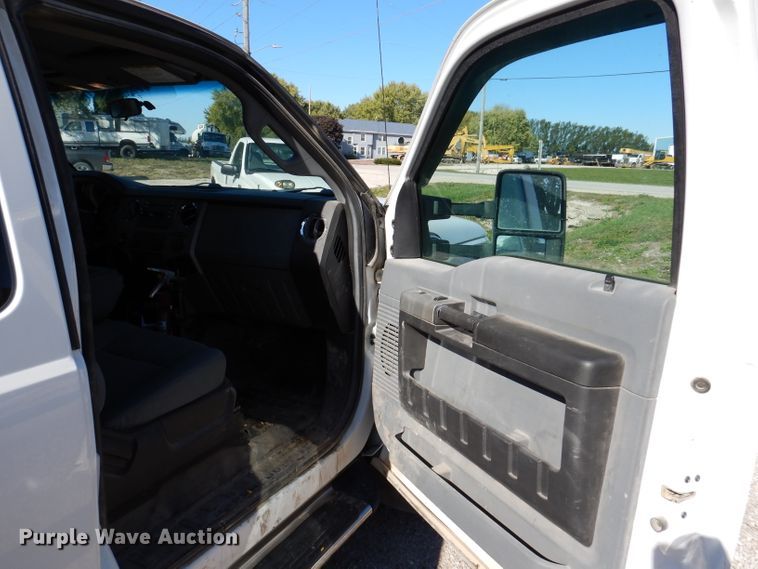 image for item KY9712 2014 Ford F450 Super Duty  flatbed truck