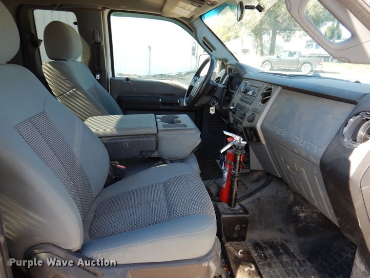 image for item KY9712 2014 Ford F450 Super Duty  flatbed truck