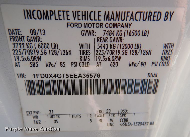 image for item KY9712 2014 Ford F450 Super Duty  flatbed truck