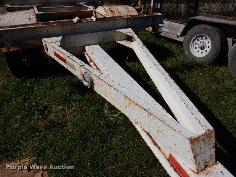 image for item KY9715 1992 Butler EW2850  pole trailer