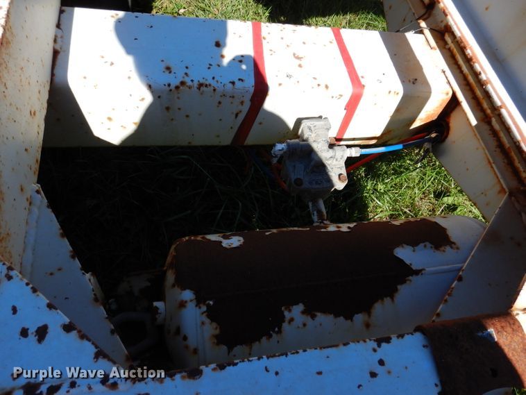 image for item KY9715 1992 Butler EW2850  pole trailer