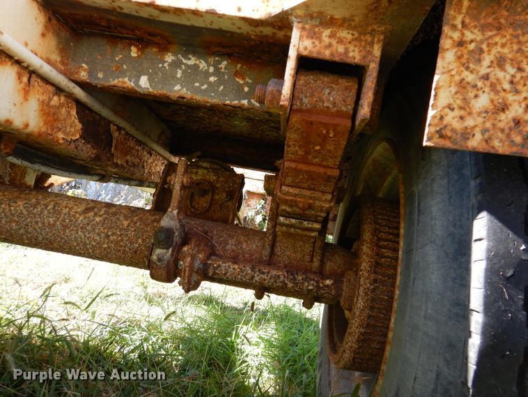 image for item KY9715 1992 Butler EW2850  pole trailer