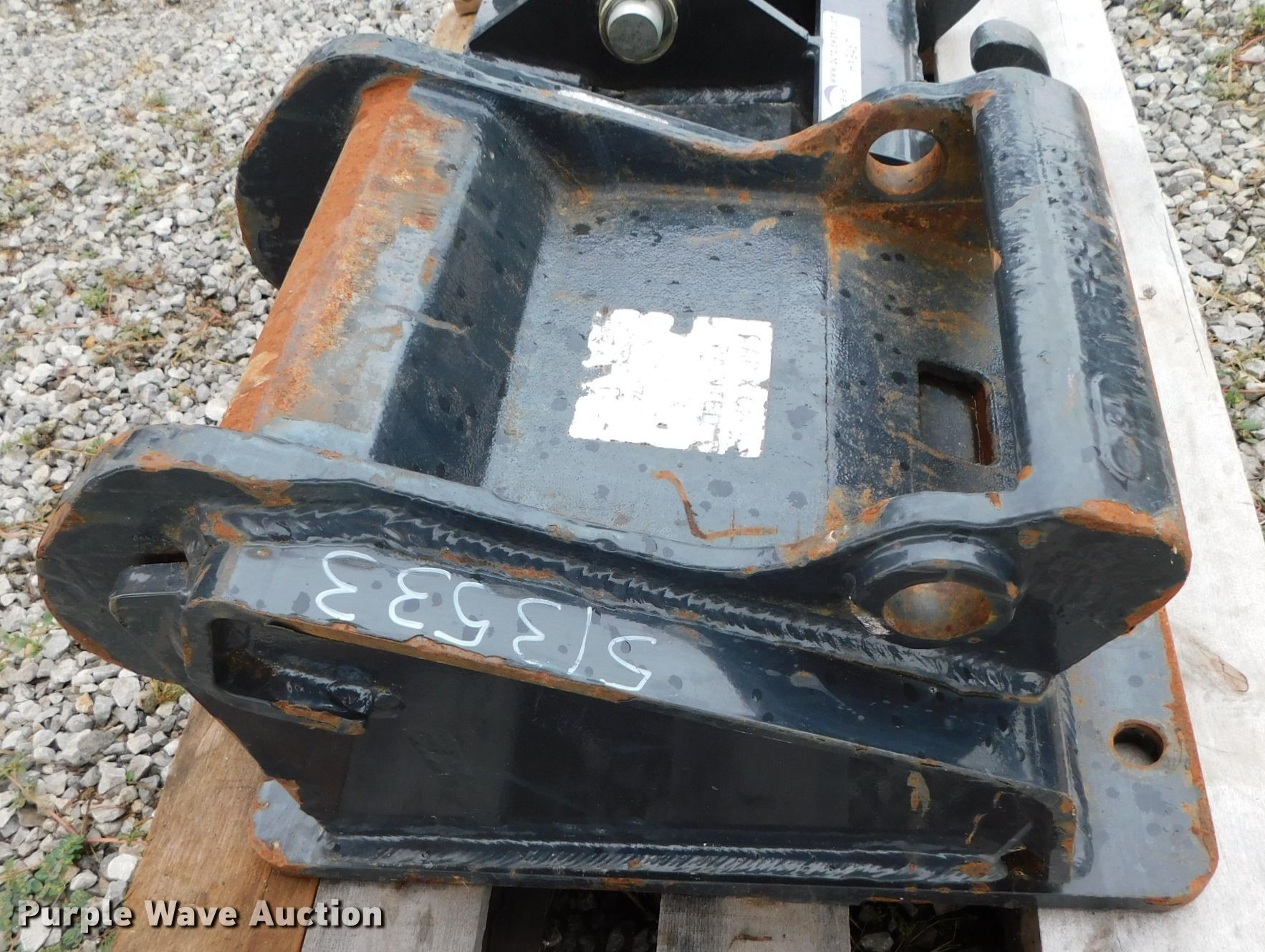 (2) Bobcat Xchange quick couplers in Falls City, NE Item HX9467 sold