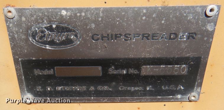 image for item DA5399 Etnyre  chip spreader