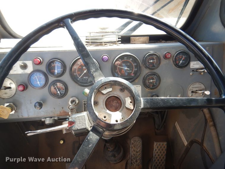 image for item DA5400 1996 Gradall XL4100  wheeled excavator