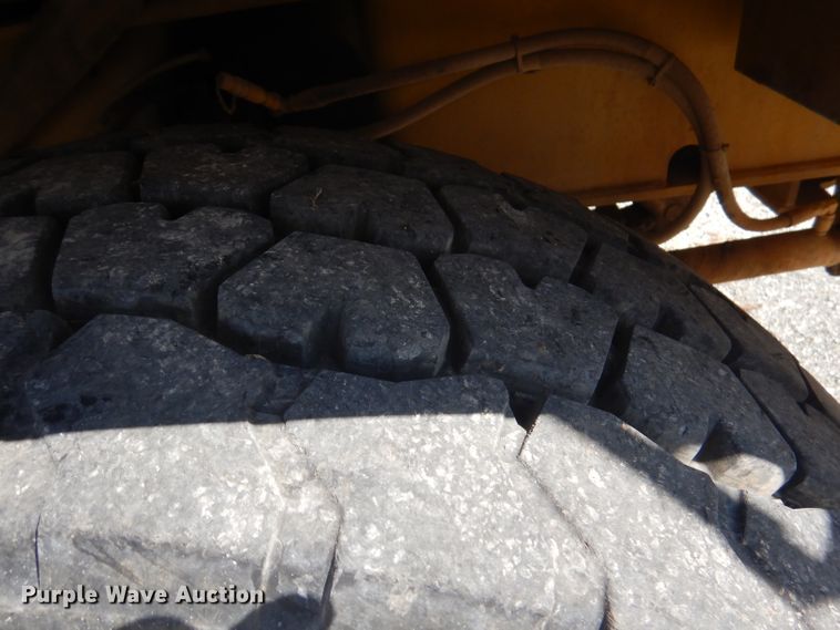 image for item DA5400 1996 Gradall XL4100  wheeled excavator